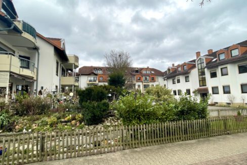 Helle 2-Zimmer-Wohnung in Top Lage von Rüs-Königstädten am Waldrand-1