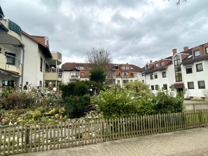 Helle 2-Zimmer-Wohnung in Top Lage von Rüsselsheim-Königstädten am Waldrand