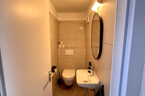 007CBFD7-CA75-4FEC-AC9B-711E84C9F8CC_1_201_a